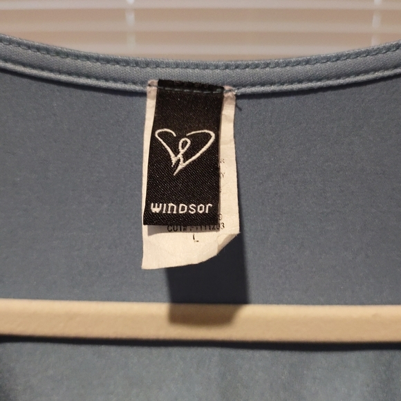 Sexy Women's Cropped Tops Large With Solid Front Tie - Picture 10 of 13